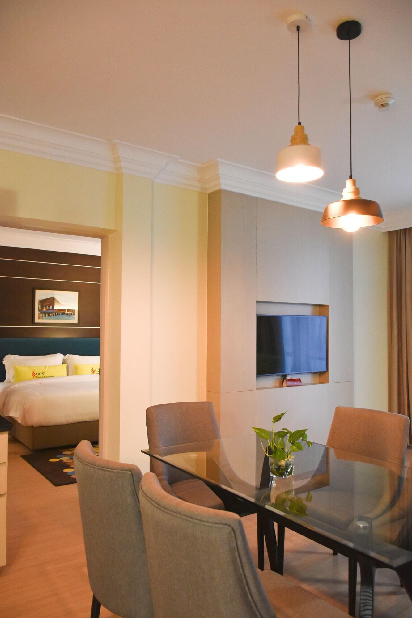 Ucsi Hotel Kuching Exterior photo