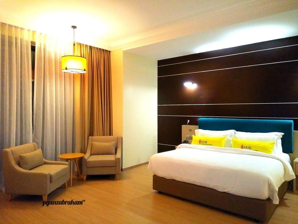 Ucsi Hotel Kuching Exterior photo